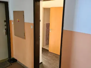 Prodej bytu 2+1, Praha - Hloubětín, Zelenečská, 54 m2