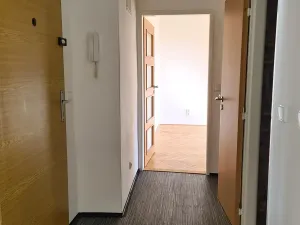 Prodej bytu 2+1, Praha - Hloubětín, Zelenečská, 54 m2