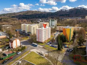 Prodej bytu 3+1, Karlovy Vary, Východní, 68 m2
