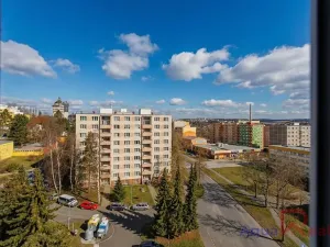 Prodej bytu 3+1, Karlovy Vary, Východní, 68 m2