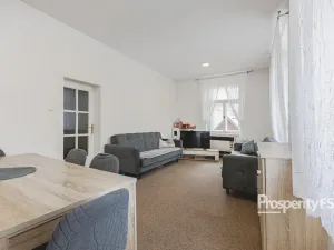 Prodej bytu 3+1, Hostinné, Dolní brána, 67 m2