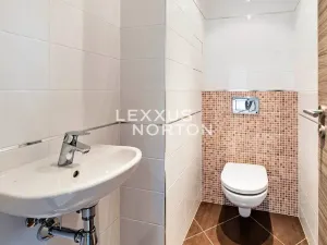 Prodej bytu 2+kk, Praha - Holešovice, Na Maninách, 54 m2