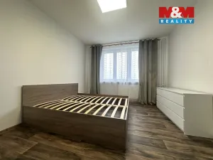 Pronájem bytu 1+1, Kadaň, Obránců míru, 39 m2