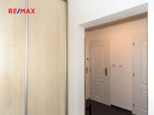 Pronájem bytu 2+kk, Praha - Krč, Štúrova, 49 m2