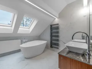 Pronájem bytu 6+kk a větší, Dolní Břežany, U Zámku, 237 m2