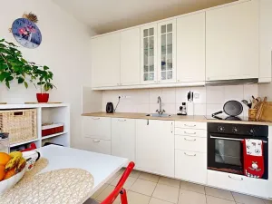 Prodej bytu 3+1, Praha - Hlubočepy, Lamačova, 63 m2