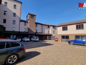 Pronájem obchodního prostoru, Český Těšín, Ostravská, 230 m2