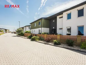 Pronájem bytu 2+kk, Lavičky, 60 m2