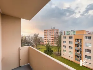 Prodej bytu 3+1, Znojmo, Dukelských bojovníků, 72 m2