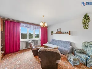 Prodej bytu 3+1, Maletín, 56 m2