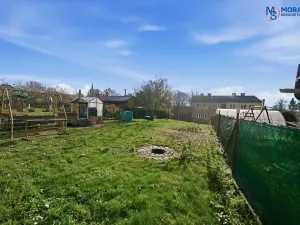 Prodej bytu 3+1, Maletín, 56 m2