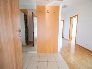 Pronájem bytu 4+kk, Beroun, V Zahradách, 94 m2