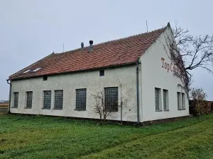 Prodej výrobních prostor, Ladná, Masarykova, 286 m2