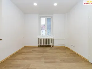 Prodej bytu 2+kk, Praha - Libeň, Novovysočanská, 37 m2