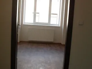 Pronájem bytu 2+kk, Čáslav - Čáslav-Nové Město, Husova, 44 m2
