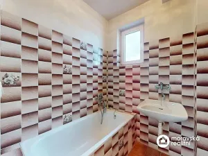 Prodej rodinného domu, Neslovice, Zahrádky, 243 m2