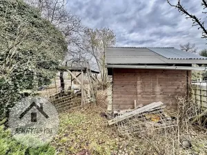 Prodej zahrady, Jičín, Štrauchova, 700 m2