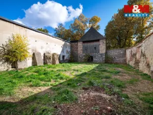 Prodej obchodního prostoru, Polička - Polička-Město, Komenského, 476 m2