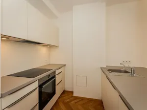 Pronájem bytu 3+kk, Praha - Žižkov, Seifertova, 85 m2