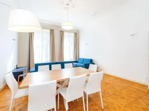 Pronájem bytu 3+1, Praha - Nové Město, Bolzanova, 93 m2