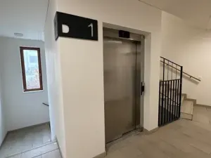 Prodej bytu 2+kk, Praha - Košíře, Naskové, 56 m2