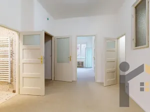 Pronájem bytu 2+1, Praha - Smíchov, Moulíkova, 79 m2