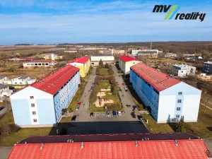 Prodej bytu 2+1, Milovice, Topolová, 66 m2