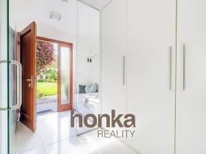 Pronájem rodinného domu, Kosoř, K Lomu, 263 m2