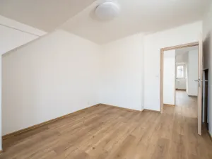Pronájem bytu 2+kk, Praha - Smíchov, U Blaženky, 34 m2