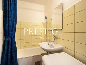 Pronájem bytu 2+kk, Praha - Kobylisy, Frýdlantská, 45 m2
