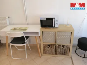 Pronájem bytu 1+kk, Loděnice, Spojovací, 21 m2