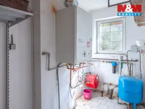 Prodej rodinného domu, Hajany, 285 m2