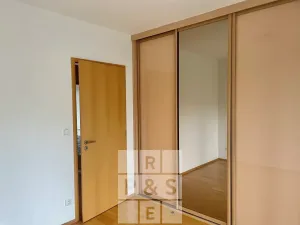 Pronájem bytu 3+kk, Praha - Liboc, Naardenská, 97 m2