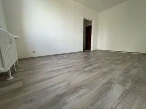 Pronájem bytu 1+1, Jihlava, Slavíčkova, 33 m2