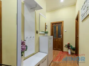 Prodej bytu 3+1, Slaný, Ouvalova, 94 m2