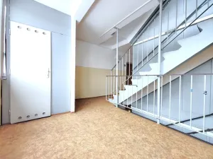 Prodej bytu 3+1, Praha - Prosek, Vysočanská, 74 m2