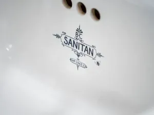 Pronájem bytu 3+1, Praha - Malá Strana, U lužického semináře, 111 m2