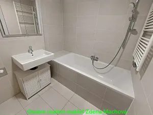 Pronájem bytu 1+kk, Praha - Žižkov, 38 m2