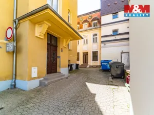 Pronájem obchodního prostoru, Mariánské Lázně, Hlavní třída, 76 m2
