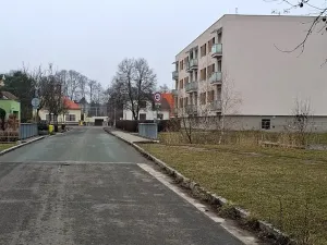 Pronájem garáže, Hradec Králové, U Mostku, 19 m2