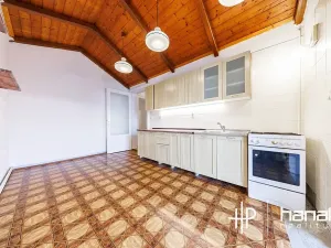 Prodej bytu 3+1, Olomouc, Komenského, 116 m2