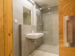 Pronájem bytu 2+kk, Praha - Hlubočepy, Wassermannova, 49 m2