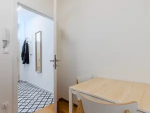 Prodej bytu 1+1, Praha - Karlín, Prvního pluku, 38 m2