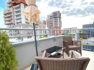 Pronájem bytu 2+kk, Praha - Letňany, Hlučkova, 58 m2