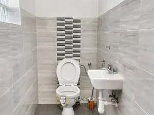 Prodej skladu, Kostelec nad Labem, Neratovická, 3457 m2