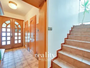 Prodej rodinného domu, Hodonice, 480 m2