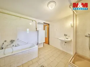 Prodej rodinného domu, Radvanice, 185 m2