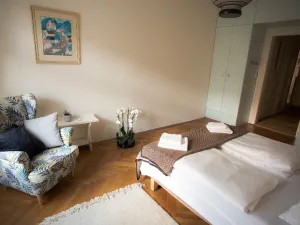 Pronájem bytu 3+kk, Praha - Podolí, Na dolinách, 68 m2