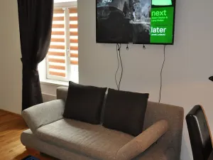 Pronájem bytu 1+kk, Praha - Bubeneč, U studánky, 37 m2