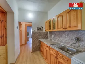 Prodej rodinného domu, Dobřany, Stromořadí, 86 m2